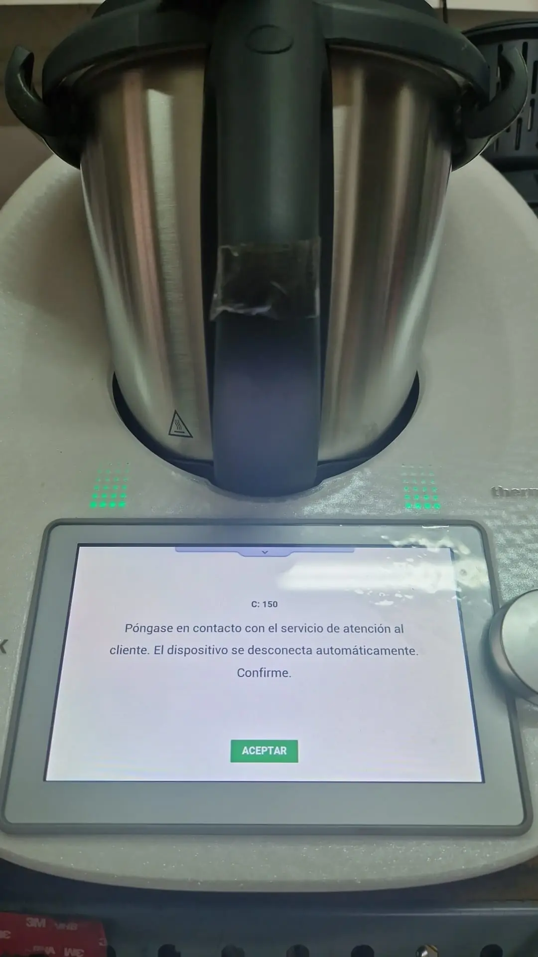 Pantalla de una Thermomix TM6 mostrando el error C:150